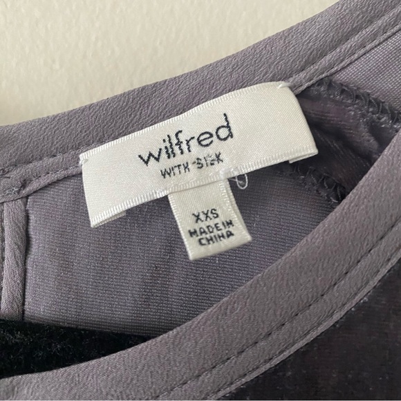 Aritzia Wilfred Svres Crushed Velvet Top | Color: Gray/Purple | - Picture 5 of 5